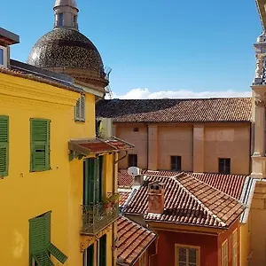 Apartment Sunny In Heart Of Old Town, Nice
