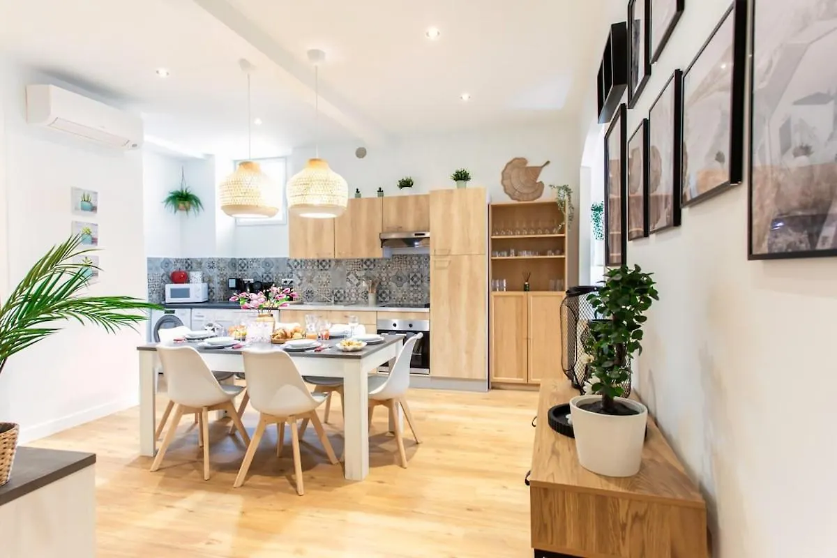 #34 Lamartine Central 3 Bdrs Ac Balcony 10Mins Walk To Old Town Nice Apartment
