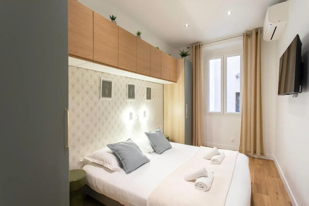 #34 Lamartine Central 3 Bdrs Ac Balcony 10Mins Walk To Old Town Nice 0*,  France